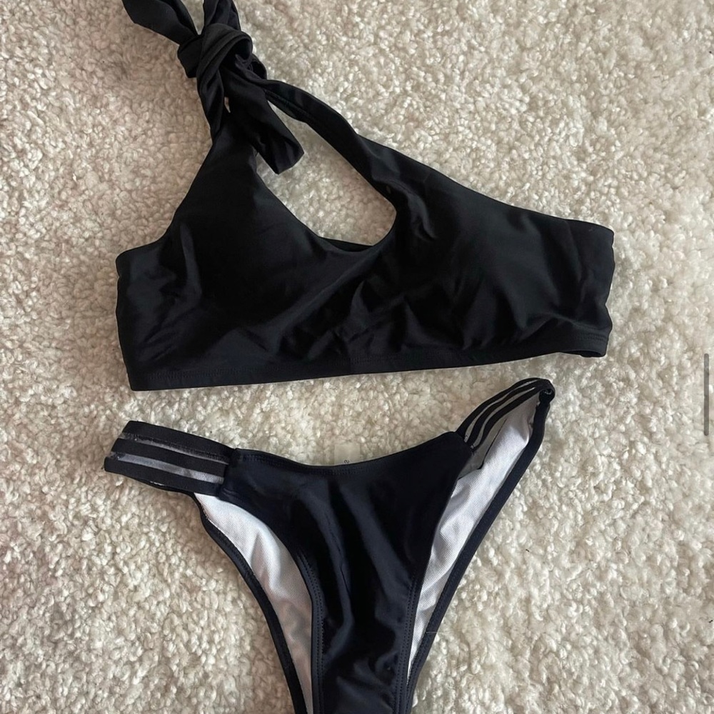 Revolve Swim